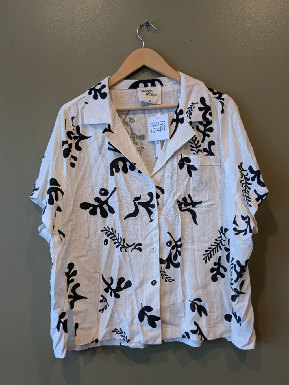 NWT Paper Heart Linen Blend Camp Shirt Med Black Button Down Abstract Summer BBQ